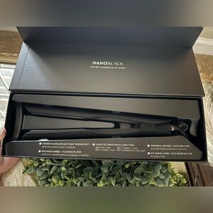 [[NEW IN BOX]] NANOBlack 3-in-1 Flat Iron by Kristen Ess Hair
